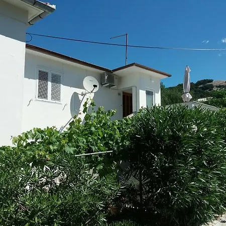 Apartment Maria Banjol Exterior photo